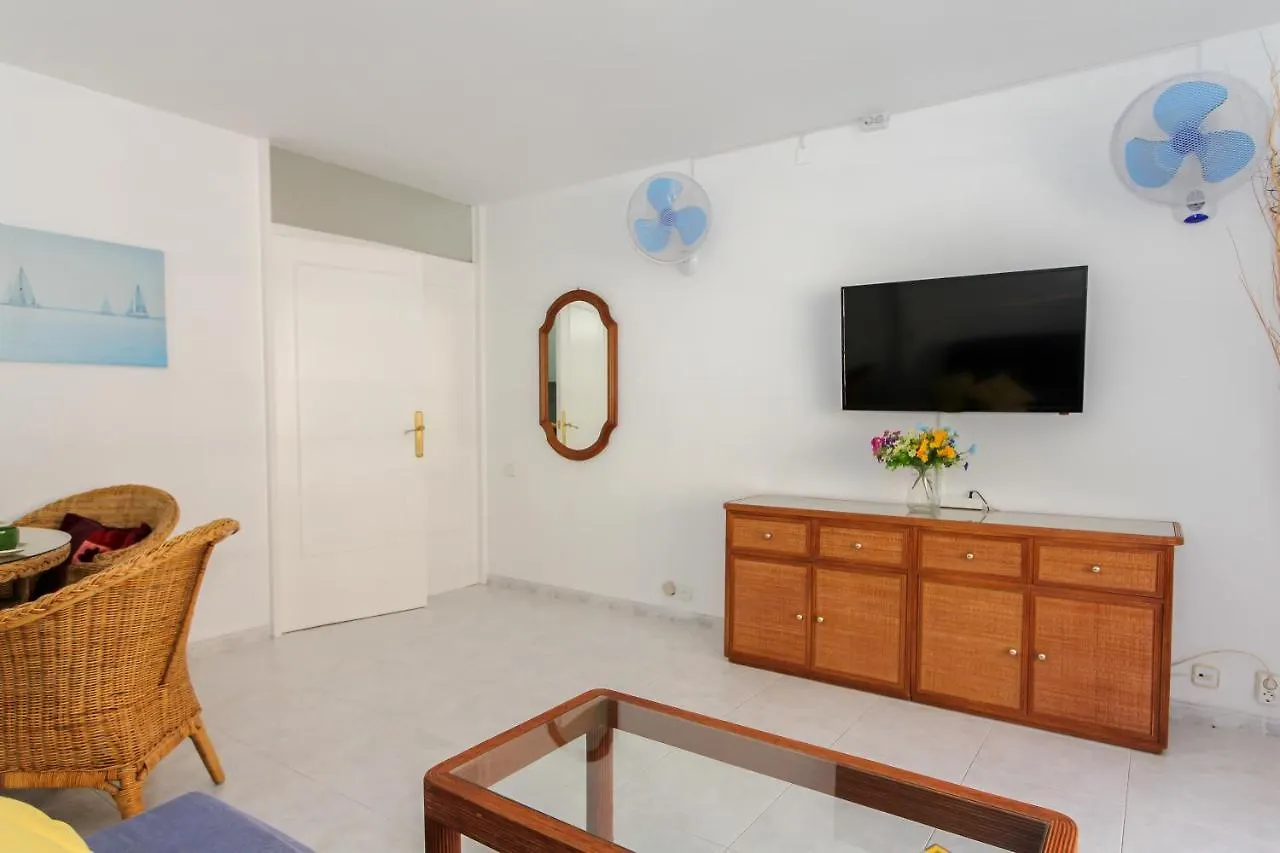 Apartamento Richie 滨海略雷特 公寓